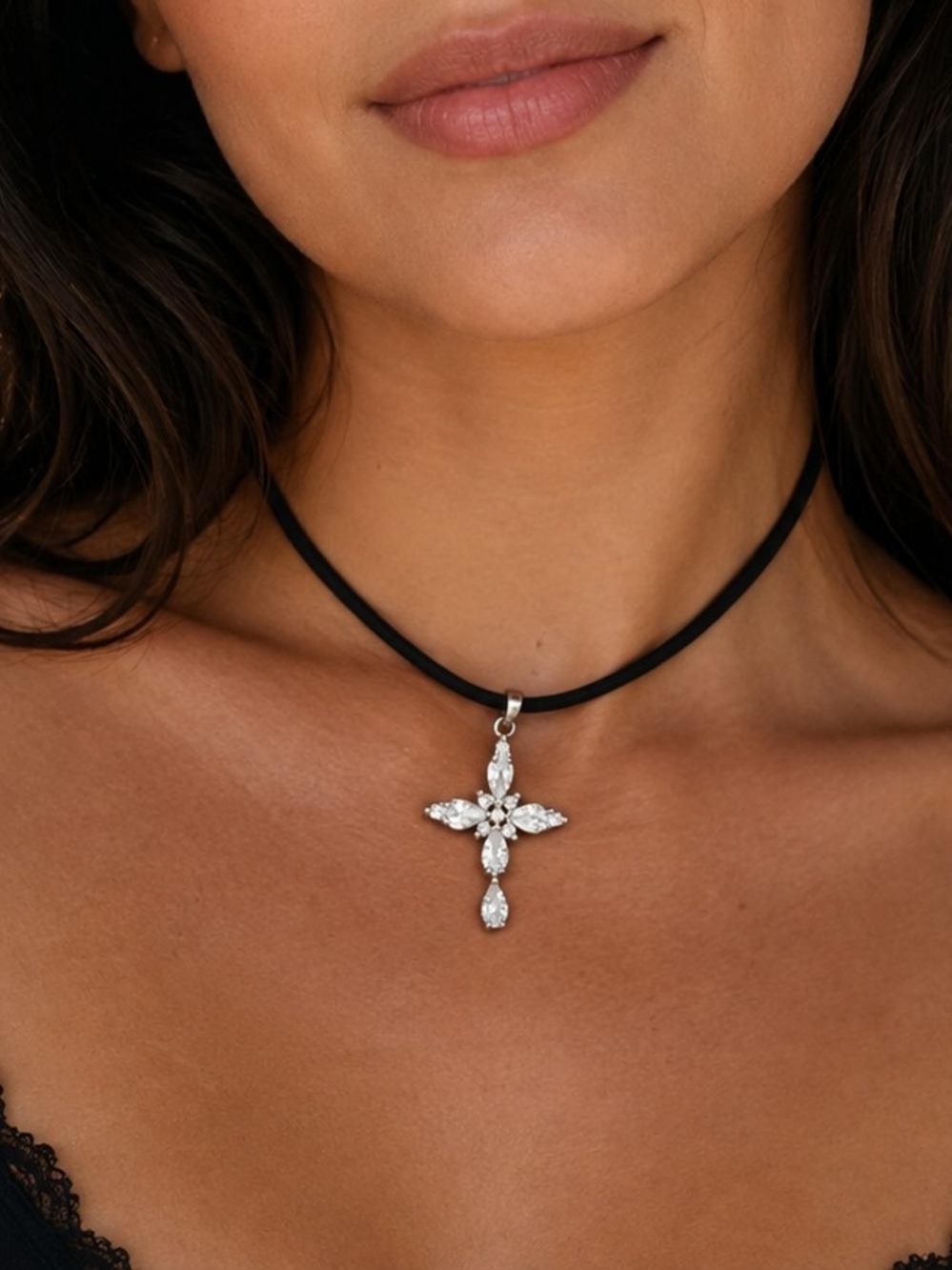 Sparkling Cross Pendant Choker Necklace - New